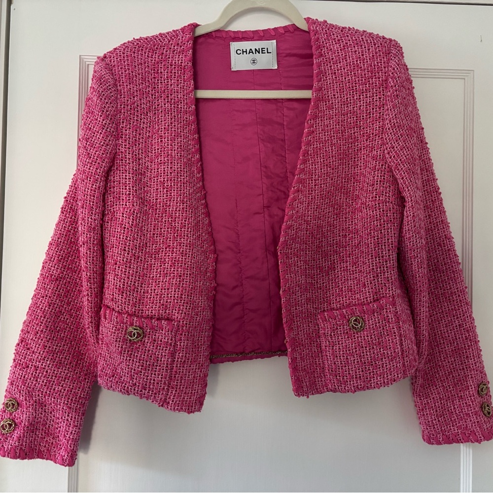 Chanel Pink Tweed Blazer size 40